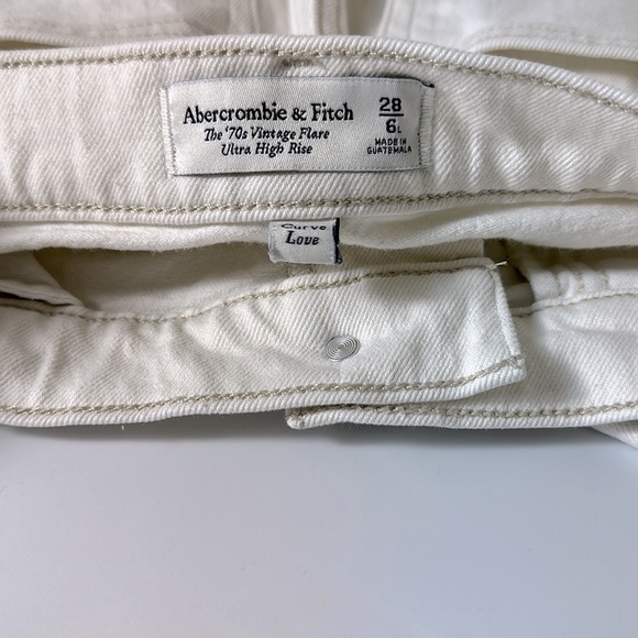Abercrombie and Fitch The 70's Vintage Flare Ultra High Rise Curve Love White 6L - Picture 7 of 8